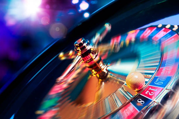 Dadu Online dice-roll interface on olxhoki showing total outcomes and payouts